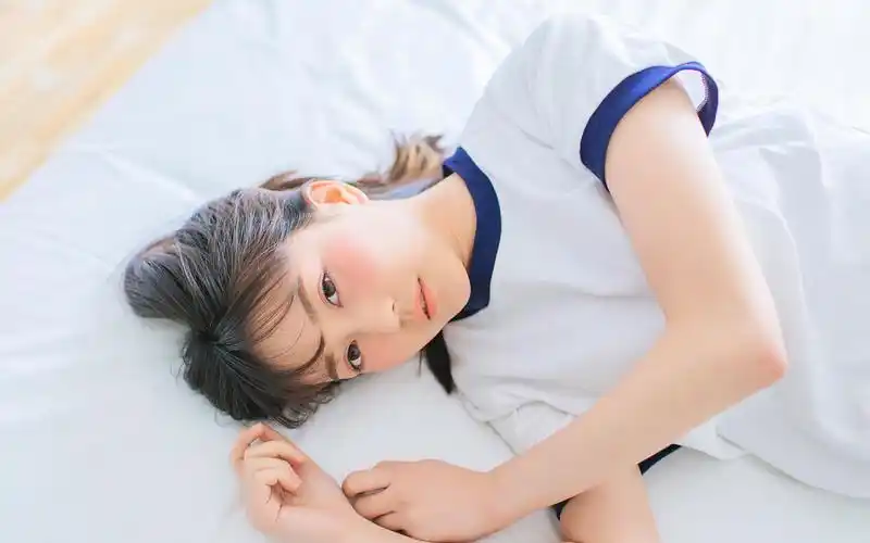 深夜影院类站点避坑要点：访问稳定性与内容合规如何平衡